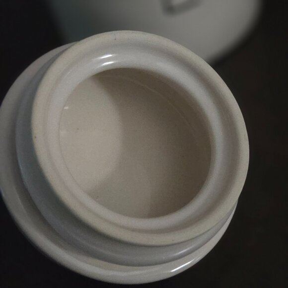 Rae Dunn Puppy Love white ceramic treat canister with lid, black lettering NWOT - Picture 9 of 10